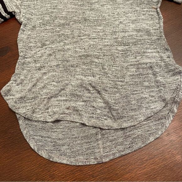 Varsity Style Hi-Lo Top - Picture 2 of 5